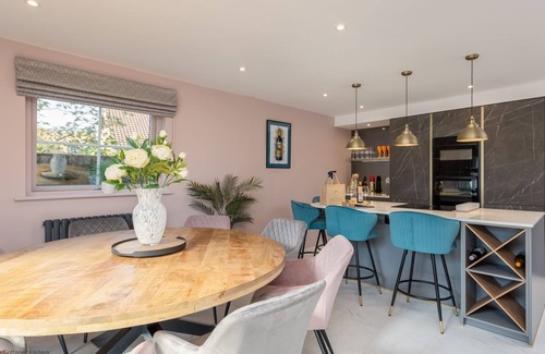 Easingwold Casa | Dovecote House - Luxury Town House in centre of Market Town