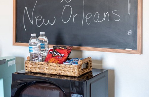 East Carrollton Apartamento | Down the Block from Tulane- Uptown