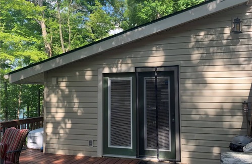 Ozark Casa | Down Time on Lake of Egypt! Fishing, boating, wineries, hiking, relaxing!