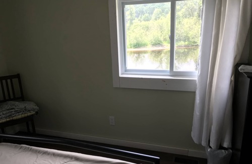 Bancroft Cabaña | Down town hidden cottage