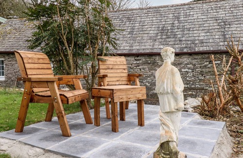 Tintagel Cabaña | DOWNROW BARN, pet friendly, character holiday cottage in Tintagel