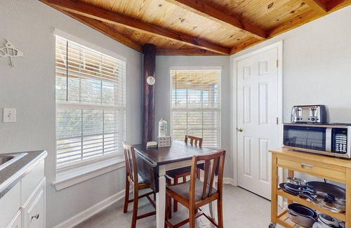 Surf Side Shores Casa | Downstairs duplex near the beach with full kitchen, WiFi, cable, partial AC