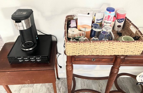 Red Bank Casa | Downstairs of home 2-bedroom with AC, WiFi in Red Bank. Private entrance.