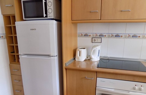 Monte Faro Apartamento | En la planta baja, dos dormitorios, un baño. Acceso cerrado por seguridad.