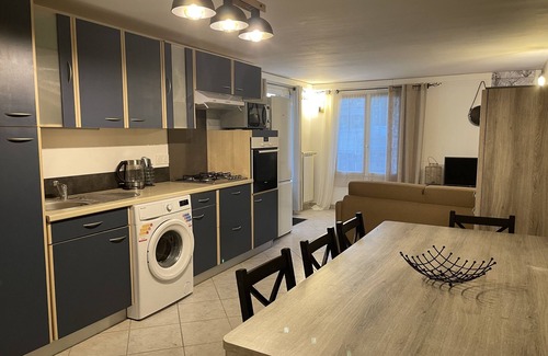 Valensole Apartamento | DOWNSTAIRS VILLA WITH GARDEN