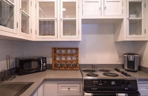 Downtown West Palm Beach Casa | Downtown 2 bedroom 2 bath cottage