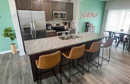 Spokane Casa | Downtown 3/2, garage, EV Charger, private yard, walk to arena!