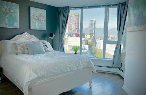 Crosstown Apartamento | Downtown 4bd 2ba View Skytrain 2 Free Parking