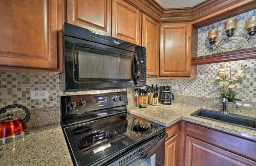 Historic Kailua Village Apartamento | Downtown Air Conditioned Condo Walk to Beaches