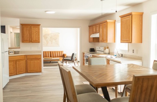 Alexandria Bay Casa | Downtown Alex Bay home- Newly Renovated!