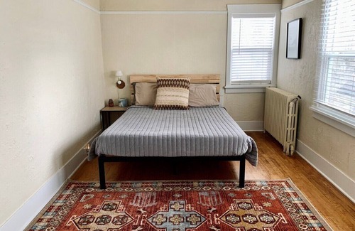 Helena Apartamento | Downtown Apartment - great walkability!