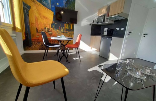 Laval Apartamento | Downtown apartment | LAVALOC