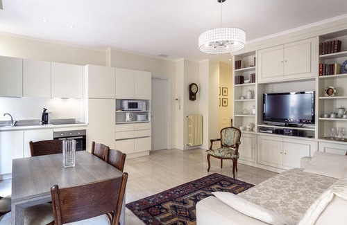 Pesaro Apartamento | Downtown apartment with terrace in front of Rossini Theater