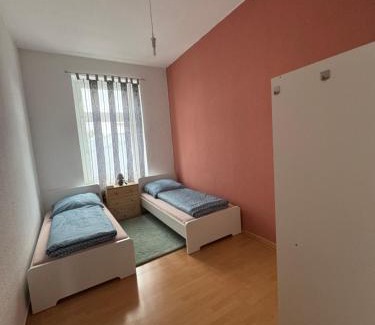 Oberdorla Apartamento | DownTown Appartement Monteurs Ferienunterkunft
