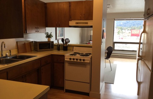 Sitka Apartamento | Downtown Apt. 4 w / vista al mar y montaña