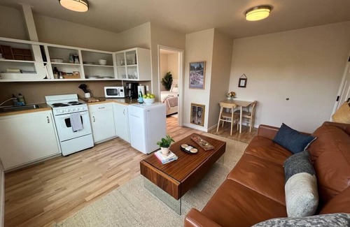 Arcata Apartamento | Downtown Arcata Farmers Market Apartment
