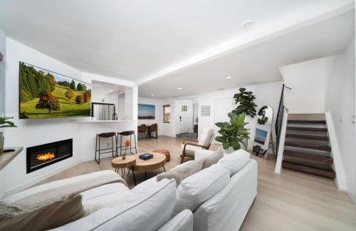 Huntington Beach Apartamento | Downtown Beach Home, 5 min to Beach! Backyard, BBQ