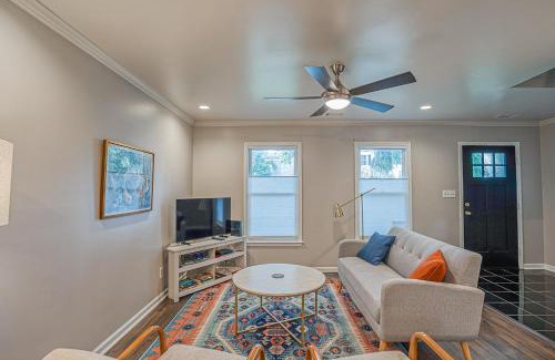 Historic District Casa | Downtown Beaufort Townhome - Short walk to Waterfront Park - Less than 10 minutes to Parris Island