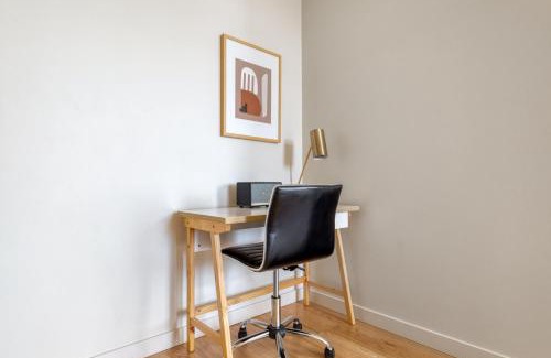 Northwest Bellevue Apartamento | Downtown Bellevue 2BR w Lounge Gyms nr shops SEA-122