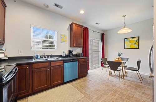 Durham Casa | Downtown Bliss on Suncrest Ct