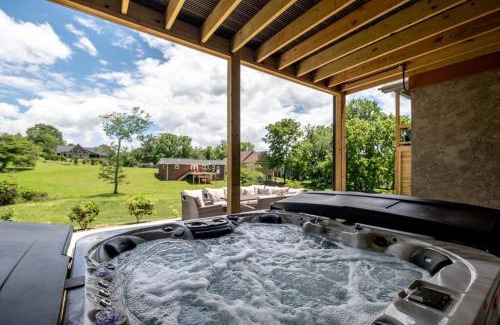 Brevard Casa | Downtown Brevard 5BR Retreat & Cyclists Dream