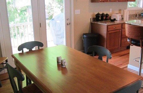 Brevard Cabaña | Downtown Brevard Cottage - Jacuzzi / Eco / Mascotas