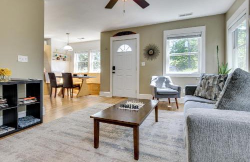 Brevard Casa | Downtown Brevard Home Walk to Bars and Breweries!
