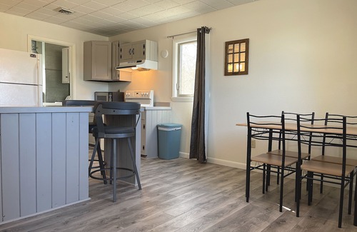 Cody Casa | Downtown Cabin- pet friendly, walking distance to Mentock Park