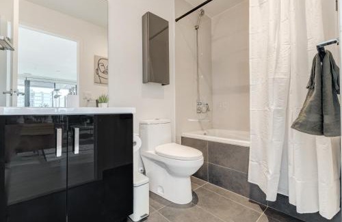 Connaught Apartamento | Downtown Calgary Tower View