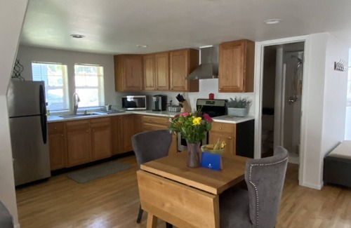 Camas Apartamento | Downtown Camas Apartment