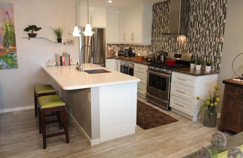 Northwest Carmel Condominio | Downtown Carmel - A pie de todo! - 1BR / 2BA Exec Suite "A"