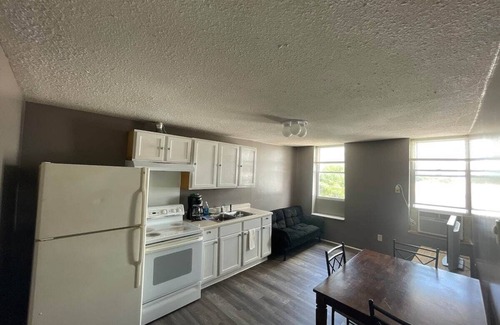 Columbus Junction Casa | Downtown Columbus 2 bedroom unit with great views!