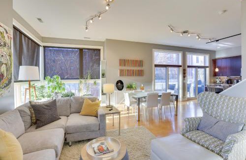 Southeast Omaha Apartamento | Downtown Condo with Rooftop Patio and City Views!