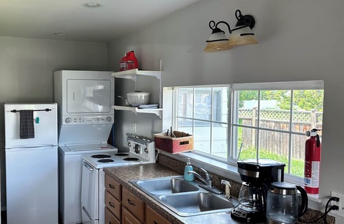 Polson Cabaña | Downtown Cottage close to Flathead Lake. Pet friendly!