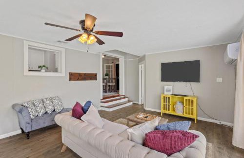 Lake Charles Casa | Downtown Cottage in Lake Charles LA