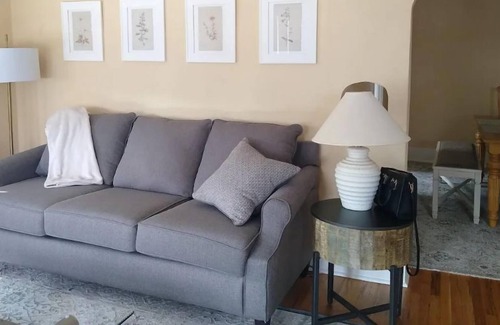 Grand Junction Cabaña | Downtown Cottage on Main Street