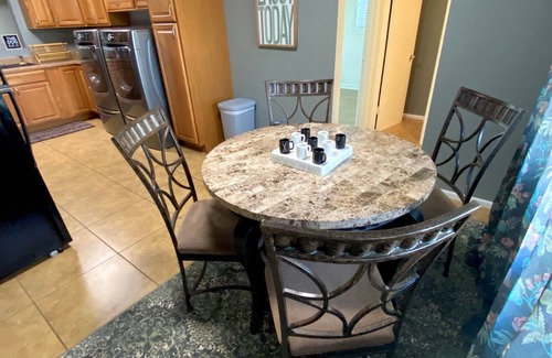 Odessa Casa | Downtown Cottage walking distance from Medical Center Hospital & Starbucks