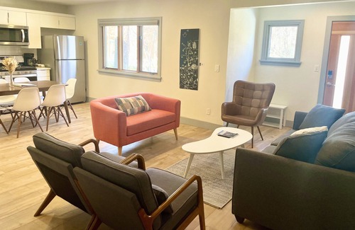 Old Bend Casa | Downtown cottage with hot tub and fenced yard