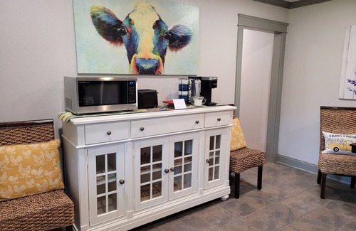 Fort Smith Casa | DOWNTOWN COZY GETAWAY