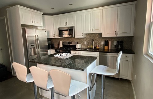 Shaw Casa | Downtown DC in the middle of everything no car needed 5to9 minutes walking place