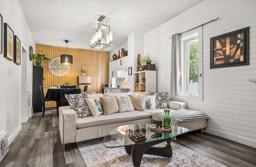 Drumheller Casa | Downtown Den - Steps Away from Worlds Largest Dino