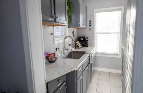 Jefferson Chalmers Casa | Downtown Detroit Family Escape
