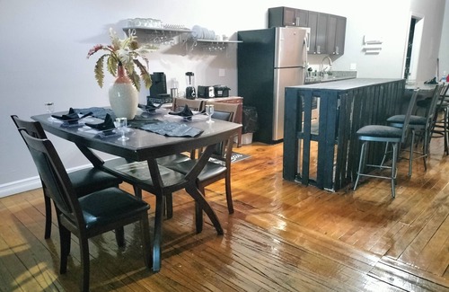 Detroit Apartamento | Downtown Detroit Loft - Fully equipped & Absolutely Gorgeous theme by RedAwning