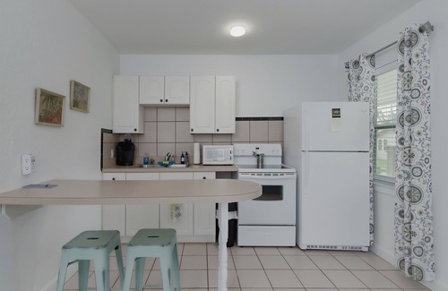Downtown Dunedin Cabaña | Downtown Dunedin Cottage Near Beaches + Breweries