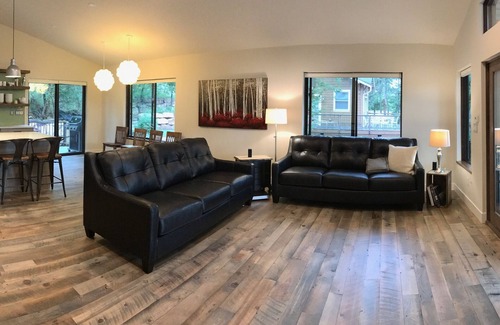 Durango Casa | DOWNTOWN DURANGO HIDEOUT, NUEVO MODERN HOME CUSTOM