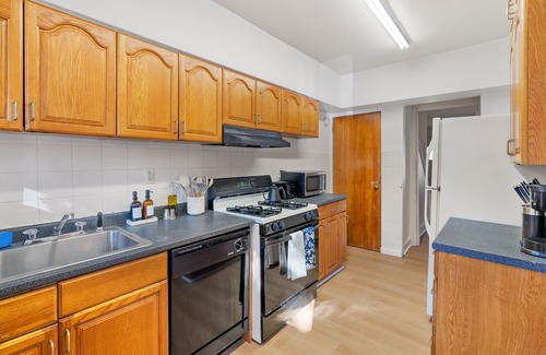Squirrel Hill Casa | Downtown Escape: 3Br - Game/Movie Room - Foosball