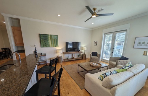 Fairhope Condominio | Downtown Fairhope Condo, Unidad B1, ¡camine hacia todo! ¡Buena ubicación!