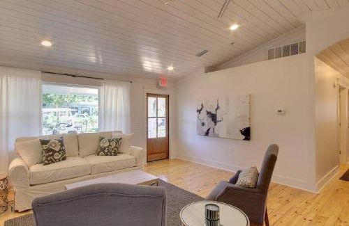 Fairhope Casa | Downtown Fairhope Cottage