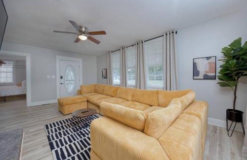 Columbus Casa | Downtown Family Retreat,15 mins to Fort Benning