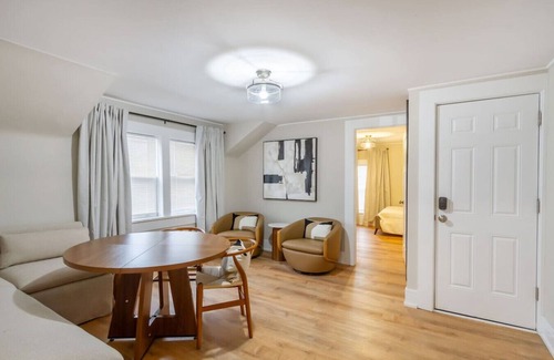 Geneva Apartamento | Downtown Geneva hideaway